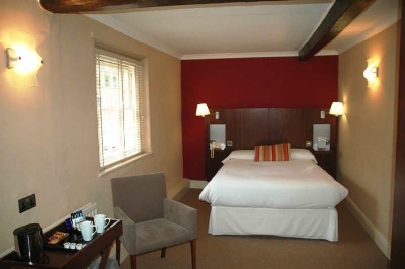 The Royal Oak Hotel, Welshpool, Mid Wales 외부 사진